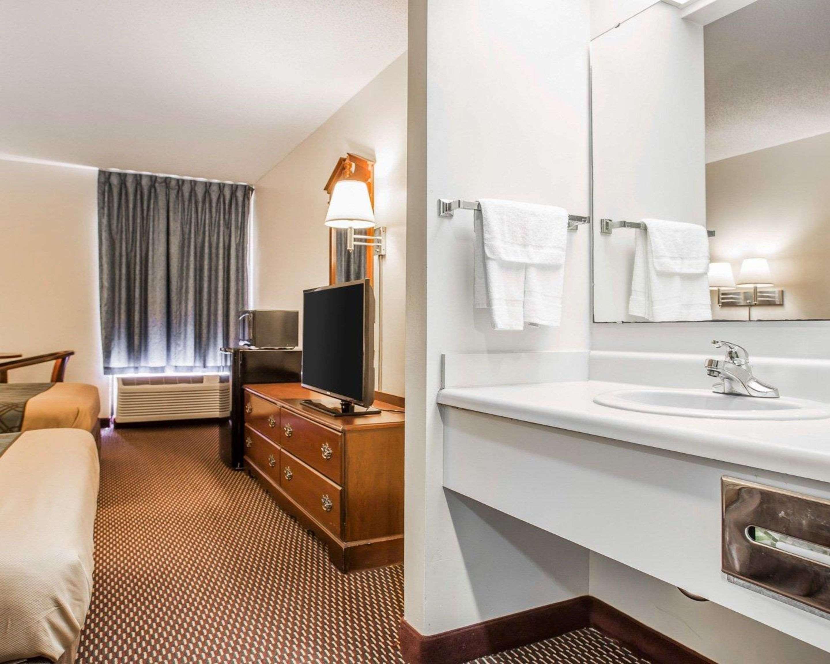 Econo Lodge St. Stephen Kültér fotó